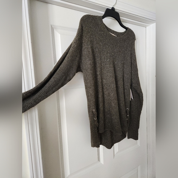 Brand New Ladies Large Artic Olive pullover sweater *°Pink Republic) - Picture 7 of 7